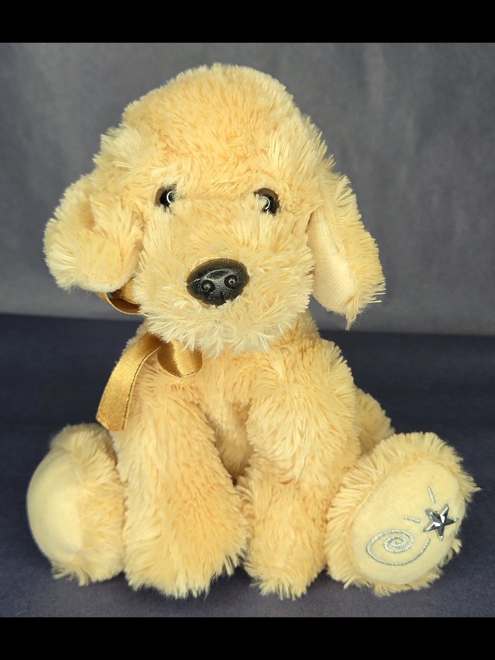 Russ Berrie Shining Star Yellow Lab 2006 Plush